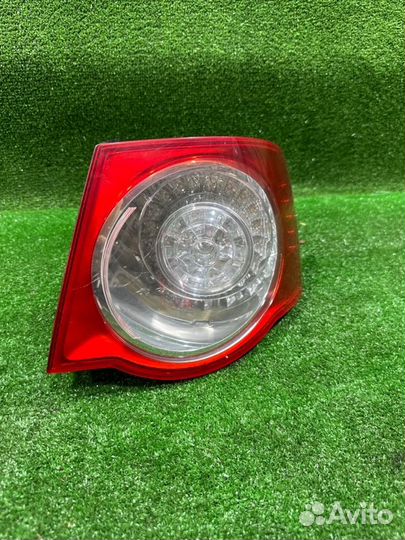 Фонарь задний правый Volkswagen Jetta седан 1.6