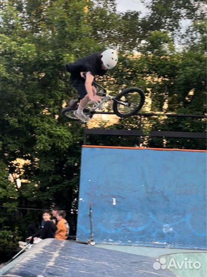 Тренер по bmx
