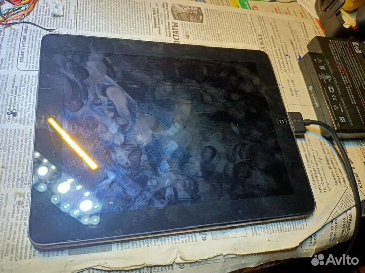 iPad 32 Gb, A1337, с сим на запчасти