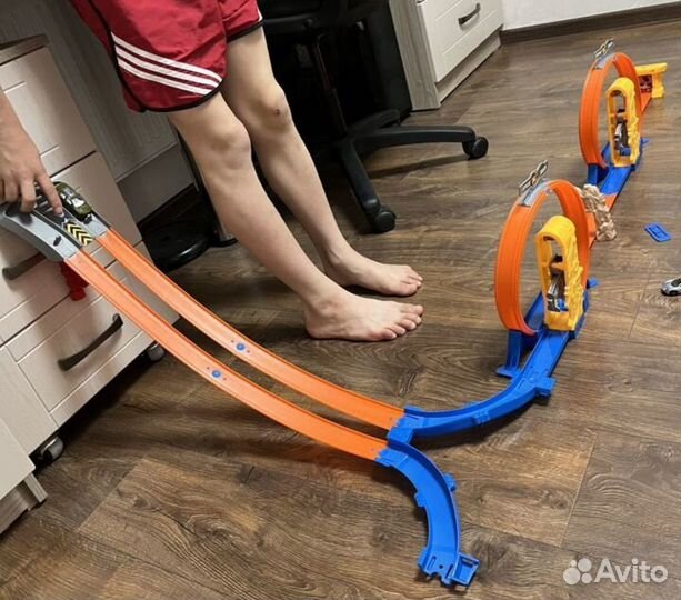 Гоночный трек hot wheels