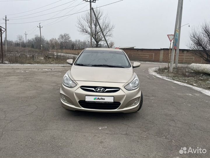 Hyundai Solaris 1.6 AT, 2012, 210 000 км