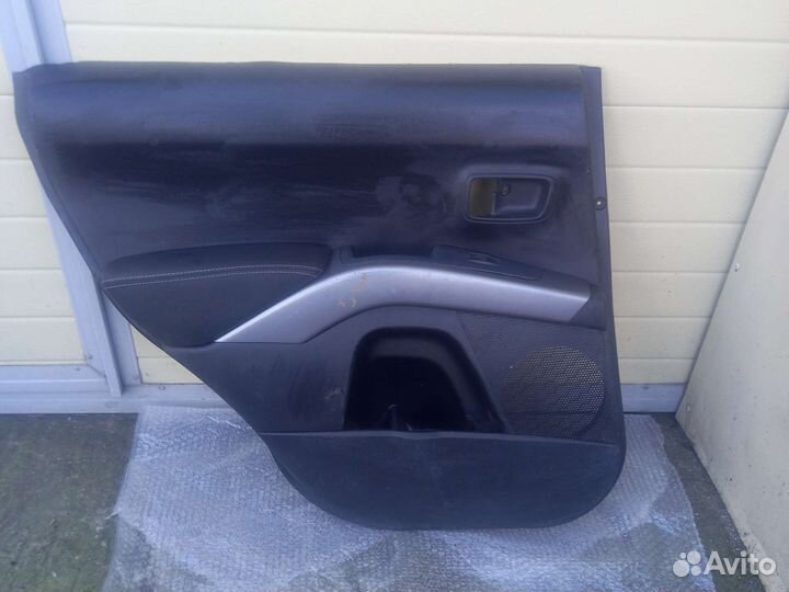 Митсубиси аутлендер xl карта задней левой двери