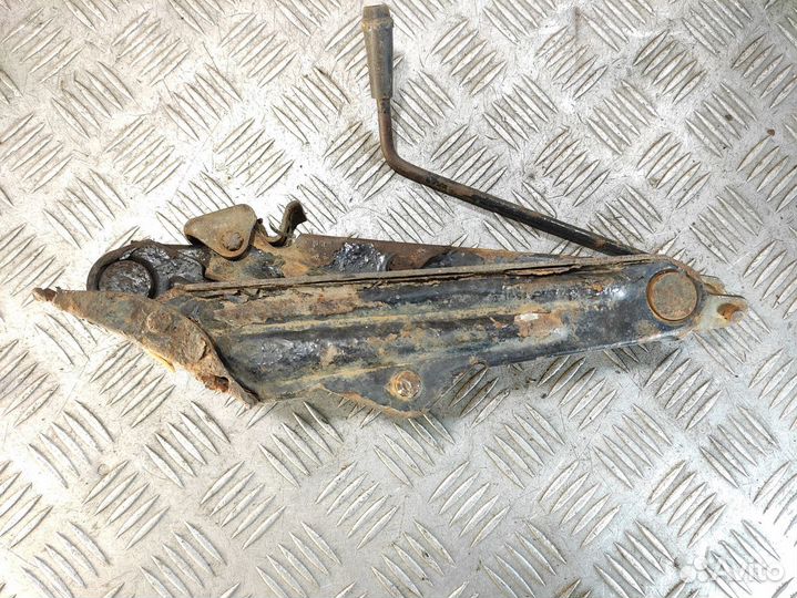 Домкрат Vaz 2114