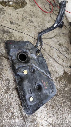 Toпливный бак Renault duster