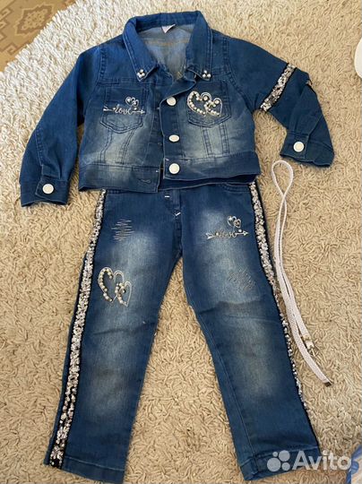 Джинсовый костюм, шорты, блузки, панамы, купальник