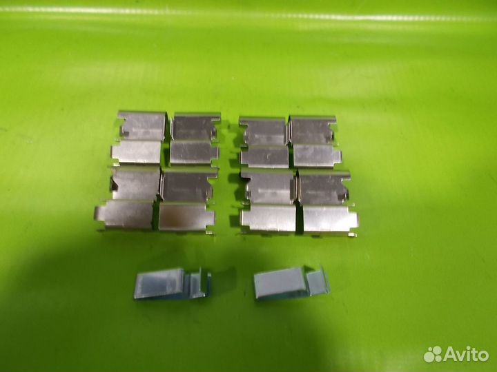 Монтажные пружины тормозного суппорта CX-7