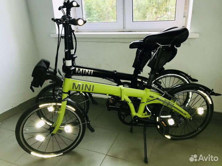 Пара оригинальных складных велосипедов Mini Cooper