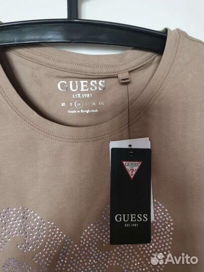 Футболка Guess