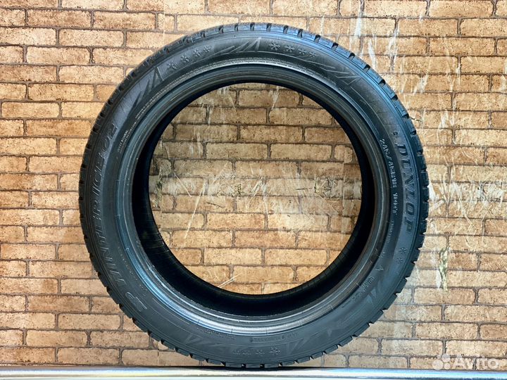 Dunlop SP Winter Ice 02 245/45 R18