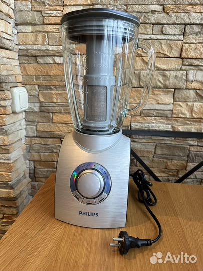 Блендер стационарный Philips со стеклянной чашей