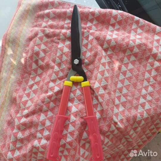 Садовые ножницы кусторез