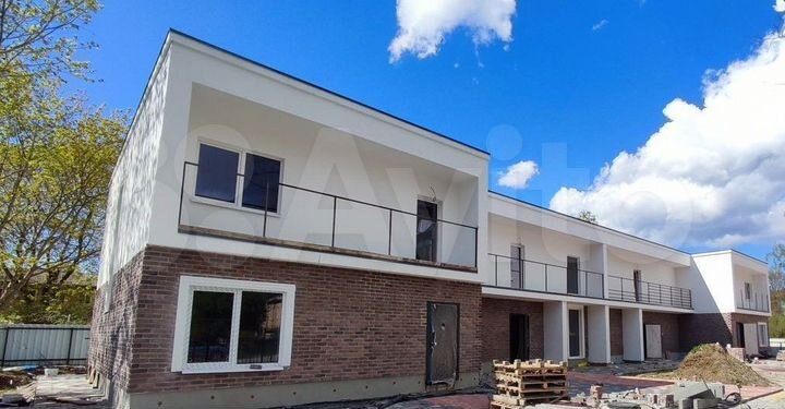 Таунхаус 146 м² на участке 2,8 сот.