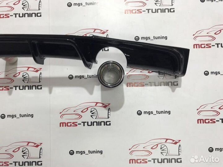 Диффузор BMW F30 Черный глянец 1x1 + Akrapovic