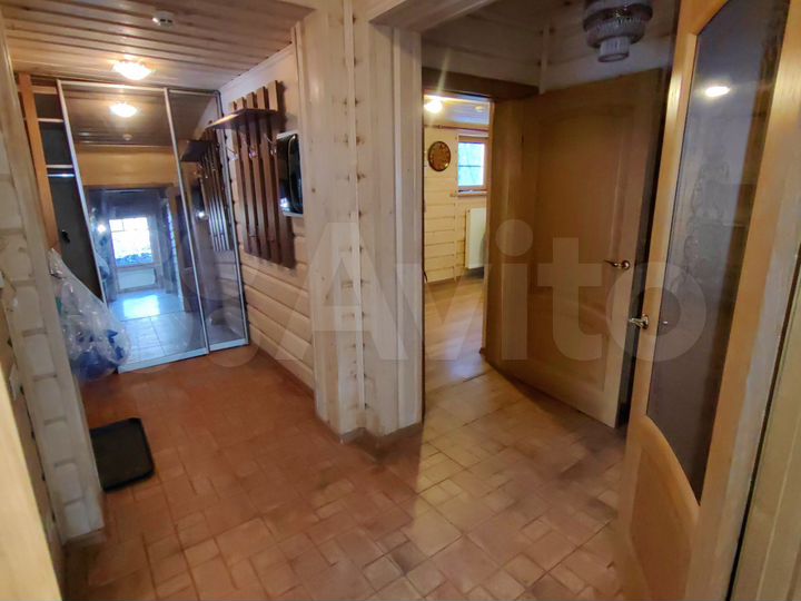 Дом 240 м² на участке 11 сот.