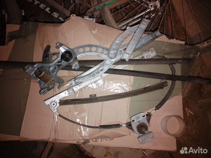 Запчасти на Volkswagen Passat B3