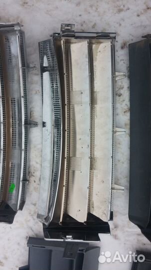 Range Rover Vogue 3 L322 правая хром жабра крыла