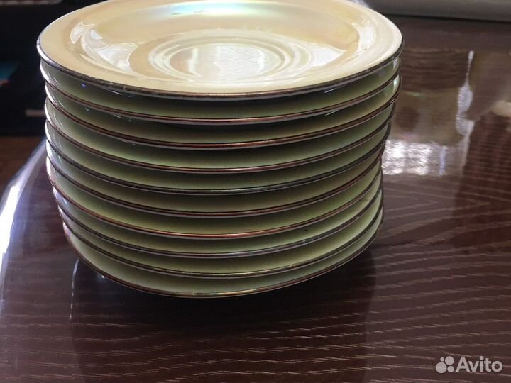 Чайные блюдца от сервиза Мадонна