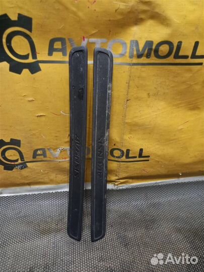 Порожек toyota avensis ZRT271