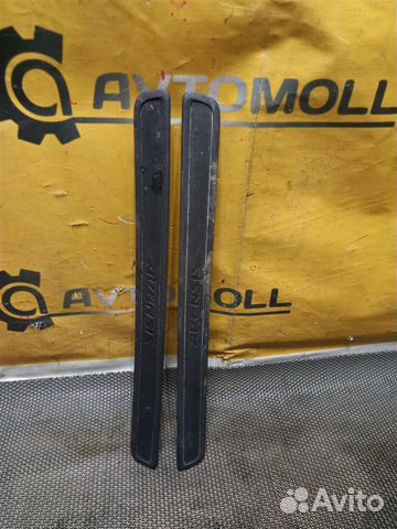 Порожек toyota avensis ZRT271