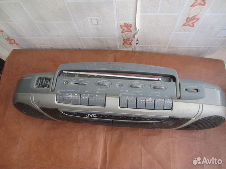 Магнитола JVC RS-W301