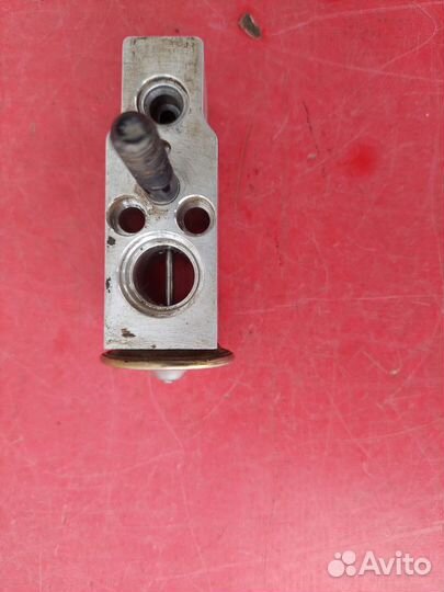 Клапан кондиционера Hyundai Accent