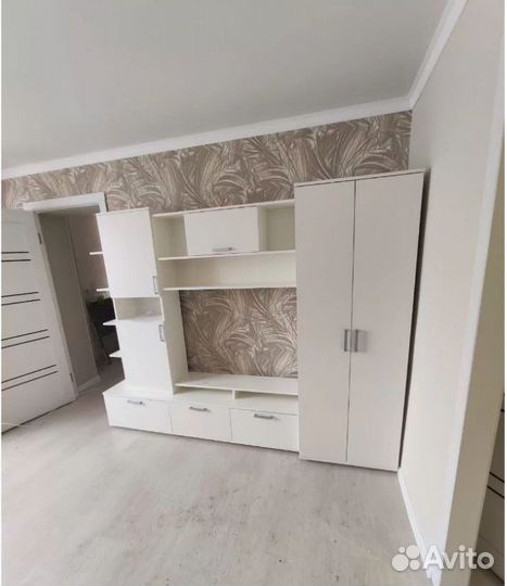 Стенка в гостиную Анис в белом цвете