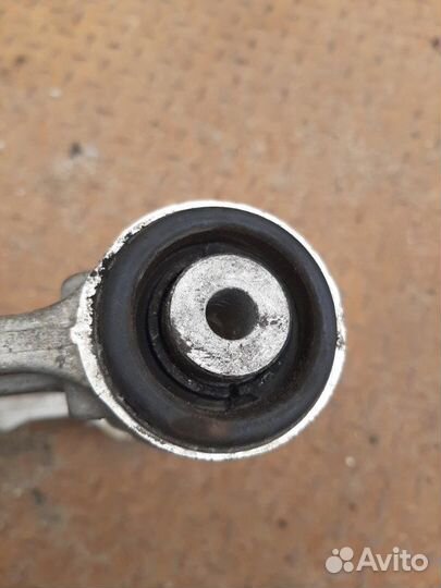 Рычаг верхний Porsche Cayenne 958 3.0 TDI