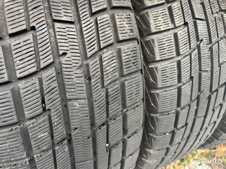 Yokohama Ice Guard IG50A 215/60 R16