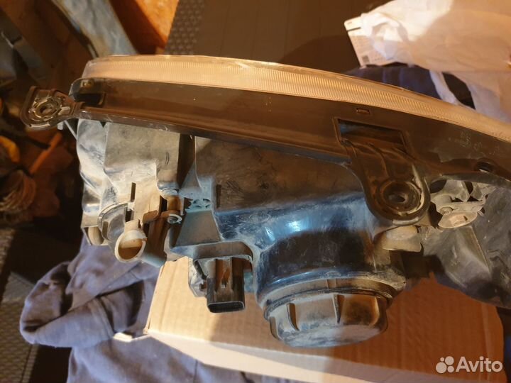 Фара hyundai matrix 2006г