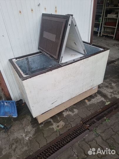 Морозильный ларь с глухой крышкой бу