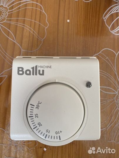 Продам термостат Bailu