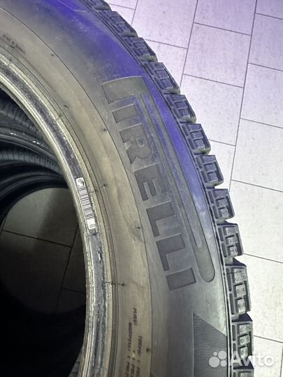 Pirelli Ice Zero 235/55 R19