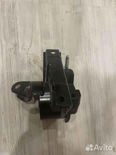 Новая подушка двигателя x trail t30