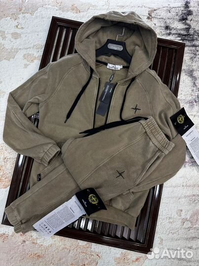 Спортивный костюм stone island