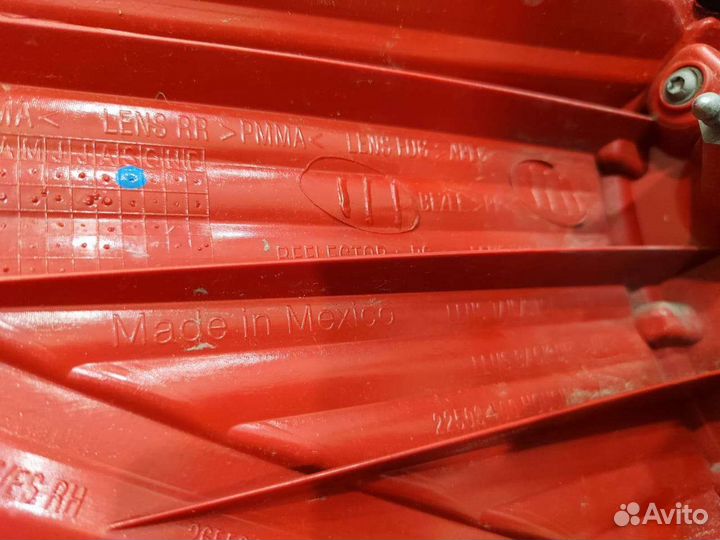 Задний фонарь Ниссан Тиида с11 правый