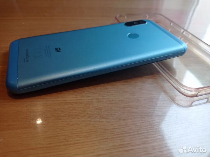 Xiaomi Mi A2 Lite Android One, 4/64 ГБ