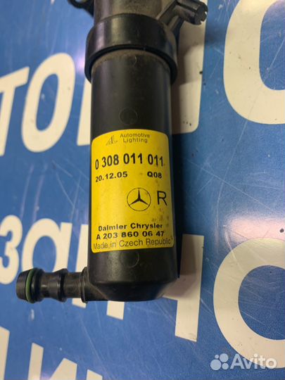 Форсунка омывателя фар правая Mercedes A2038600647