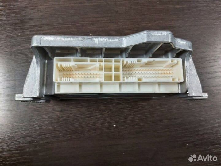 Блок управления airbag Bmw X5 50Ix E70 LCI N63