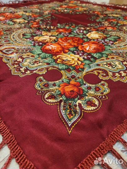 Платок женский (800х800)