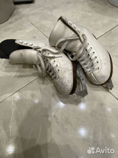 Фигурные коньки wifa 32LL