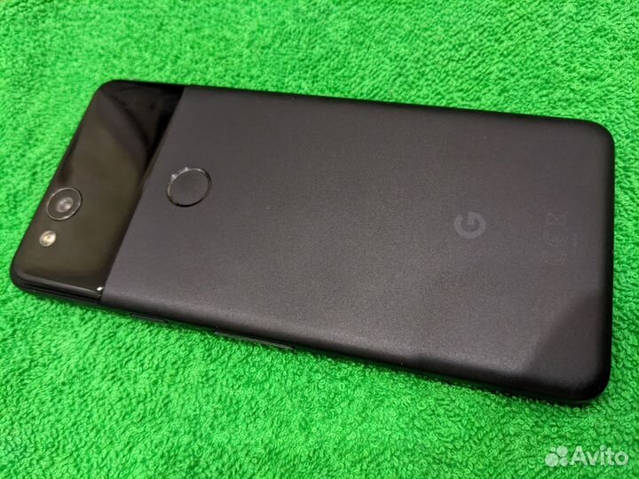 Телефон Google Pixel 2