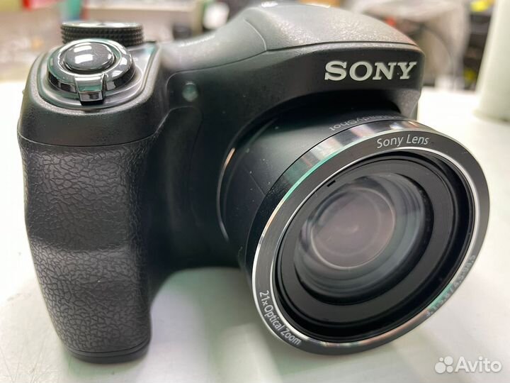 Фотоаппарат Sony DSC-H100