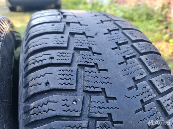 Pirelli Winter 160 Studdable Plus 235/60 R16