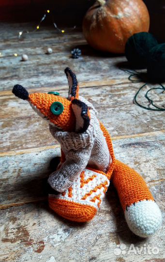 Вязаная игрушка Лис