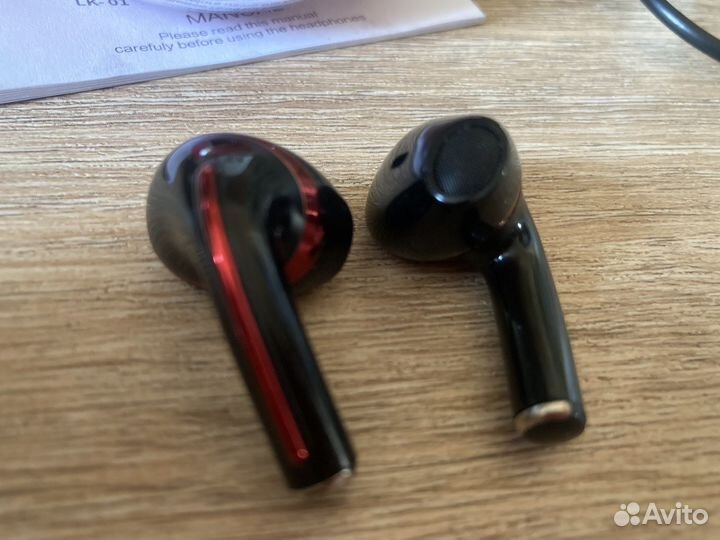 Беспроводные лицензионные наушники (новые)
