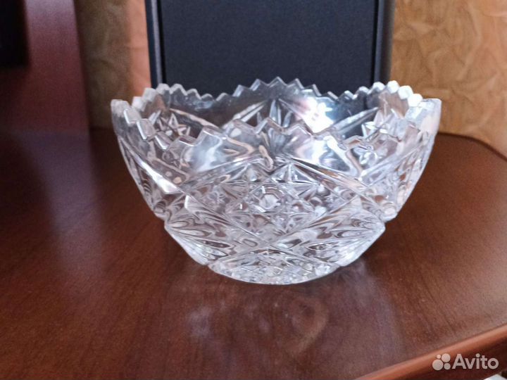 Хрустальные вазы