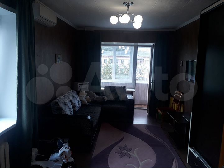 Доля в 5-к. квартире, 95,5 м², 5/5 эт.