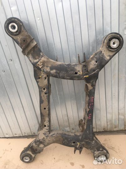 Балка задняя / подрамник задний