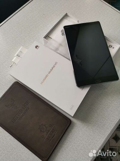 Планшет Huawei MediaPad M5 8.4 LTE 64GB