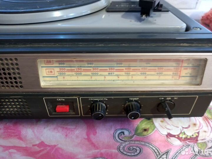 Проигрыватель винила СССР